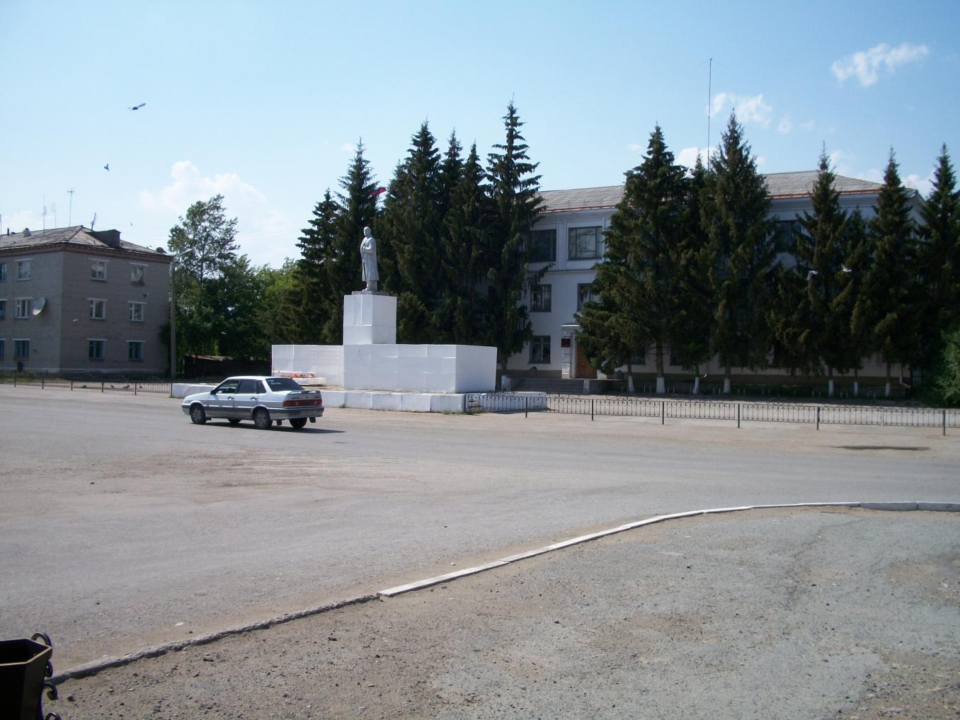 Погода в каргаполье курганская область. Каргаполье площадь поселка. Достопримечательности р п Каргаполье. Новый центр Каргаполье. Площадь в центре Каргаполья.